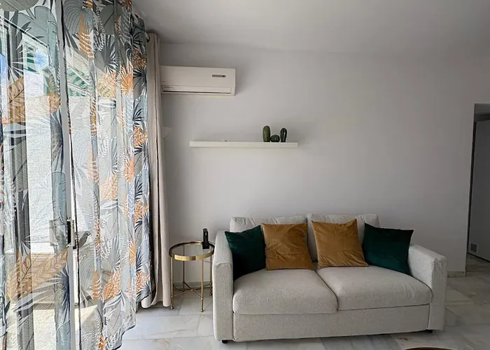 Palm Breeze Retreat - La Caleta Apartment *