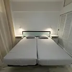 Апартаменты Palm Breeze Retreat - La Caleta *