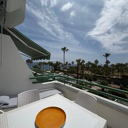 Palm Breeze Retreat - La Caleta Адехе