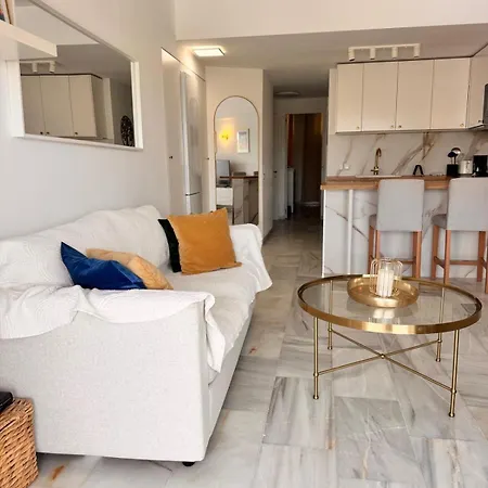 Palm Breeze Retreat - La Caleta *